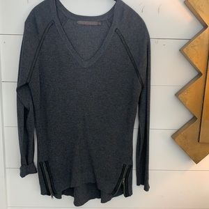 Feel the Piece charcoal grey v neck sweater XS/S with leather accents